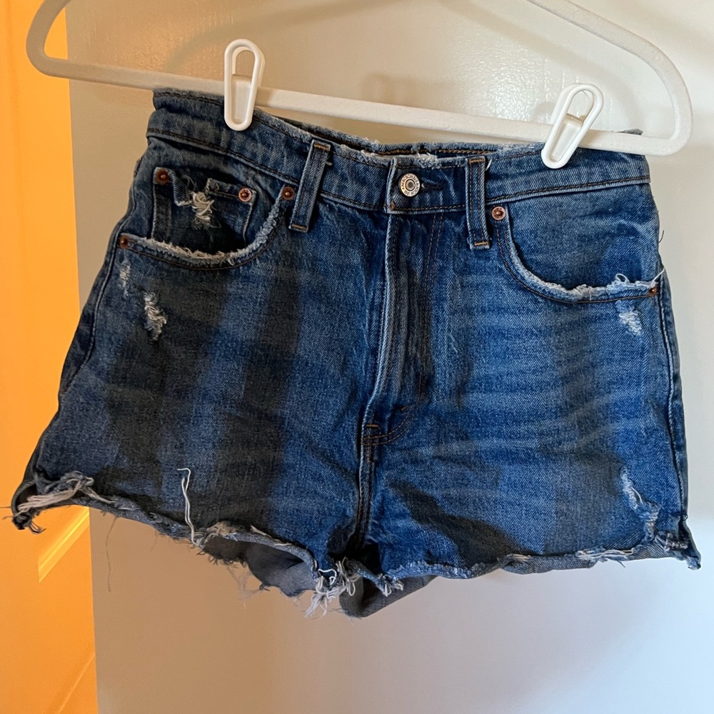 A&F High Rise Mom Shorts | Size 27/4 Curve Love